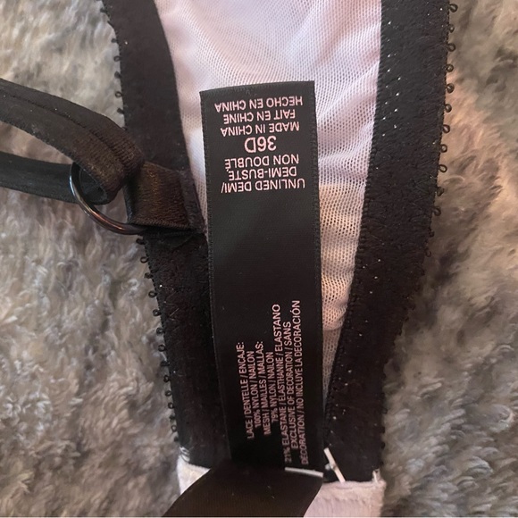 Victoria’s Secret unlined Demi bra black and pink lace with pink bow detail bra - Picture 8 of 12